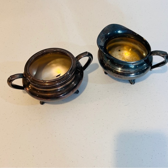 Vintage 1881 Rogers Croydon Silverplate Holloware Sugar Bowl and Creamer Set - Picture 2 of 11